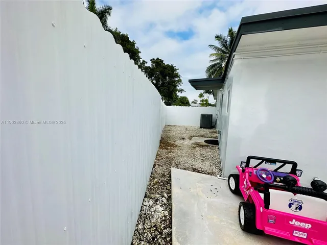 a bath room with a rug