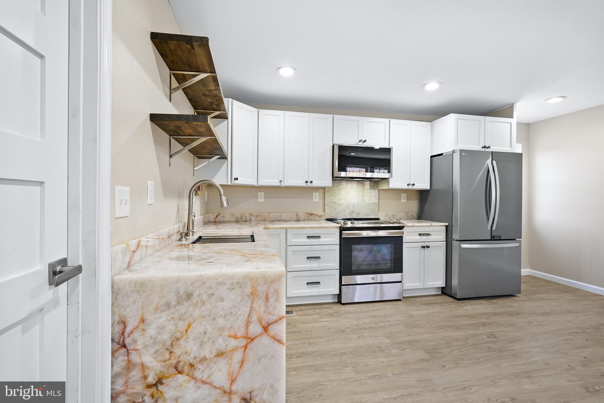 201 Johnstown Road Elkton, MD 21921 - Photo 8 of 84 Quartzite Countertops
