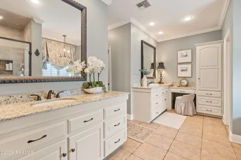 $975,000 | 119 Nellies Lane, Broussard, LA 70518