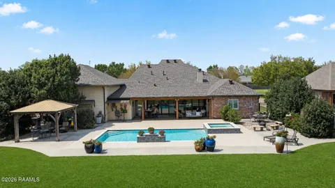 $975,000 | 119 Nellies Lane, Broussard, LA 70518
