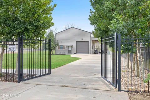 $975,000 | 119 Nellies Lane, Broussard, LA 70518