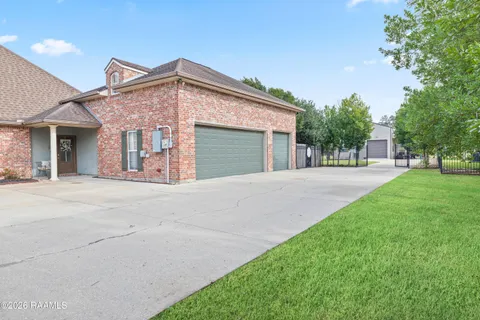 $1,175,000 | 119 Nellies Lane, Broussard, LA 70518