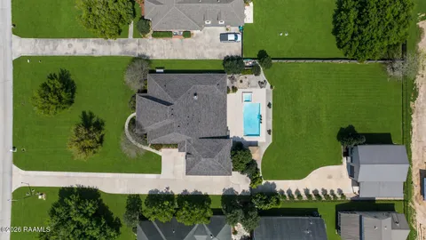 $975,000 | 119 Nellies Lane, Broussard, LA 70518