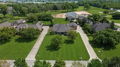 $975,000 | 119 Nellies Lane, Broussard, LA 70518