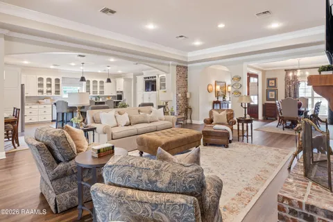 $975,000 | 119 Nellies Lane, Broussard, LA 70518
