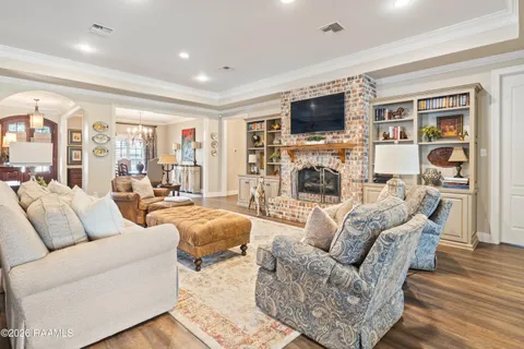 $975,000 | 119 Nellies Lane, Broussard, LA 70518