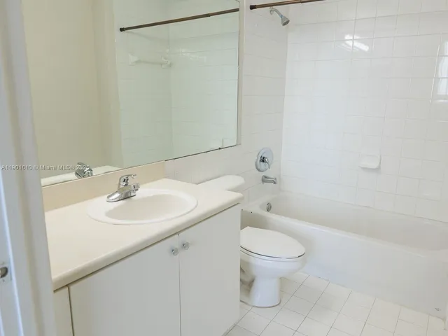 $2,400 | Flagami, Miami, FL 33126