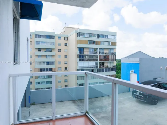 $2,400 | Flagami, Miami, FL 33126