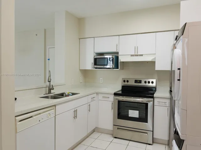 $2,400 | Flagami, Miami, FL 33126