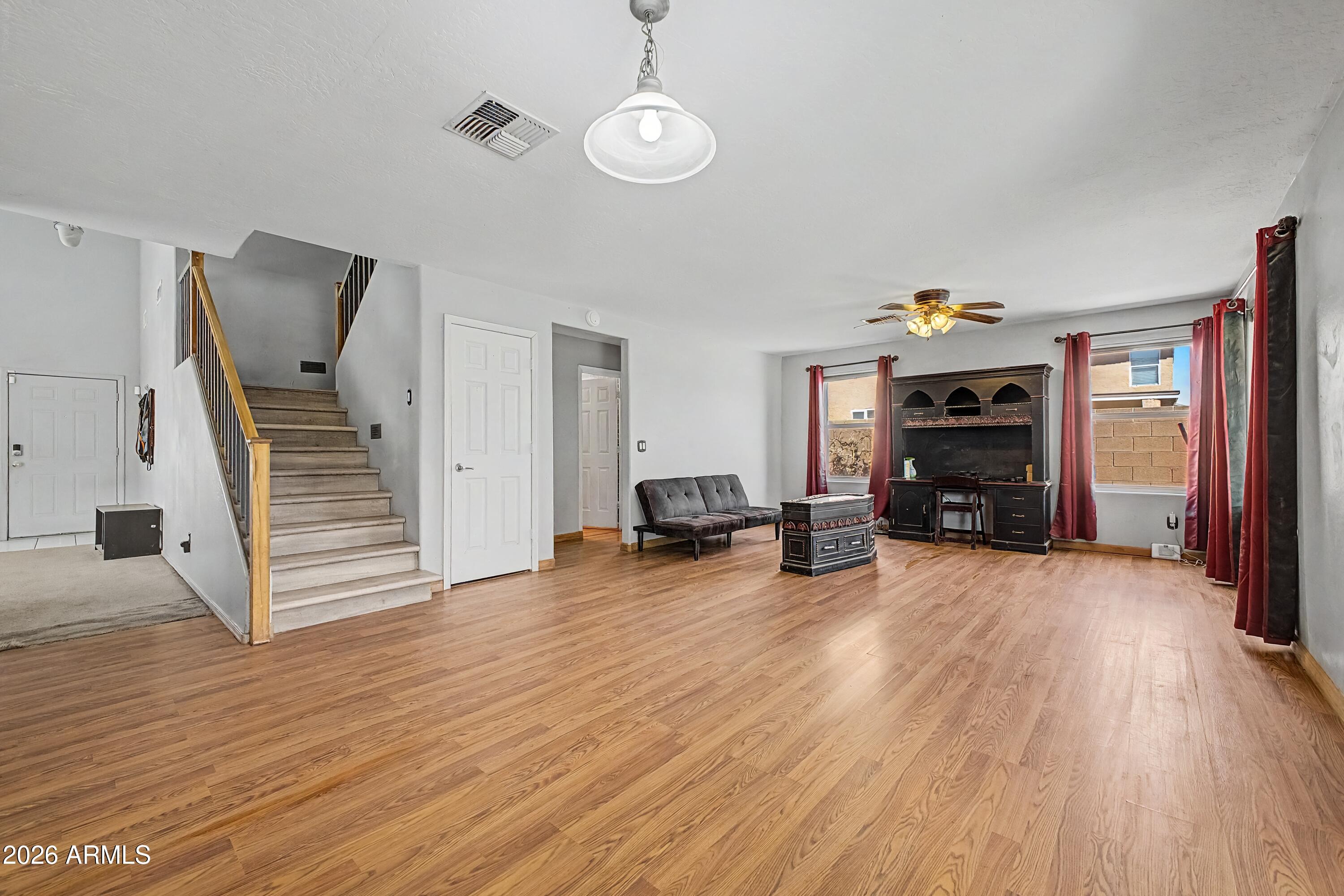 6519 West Toronto Way Phoenix, AZ 85043 - Photo 6 of 29 07 Toronto
