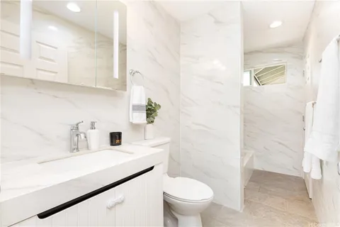 $1,430,000 | 1898 Iwi Way, Honolulu, HI 96816