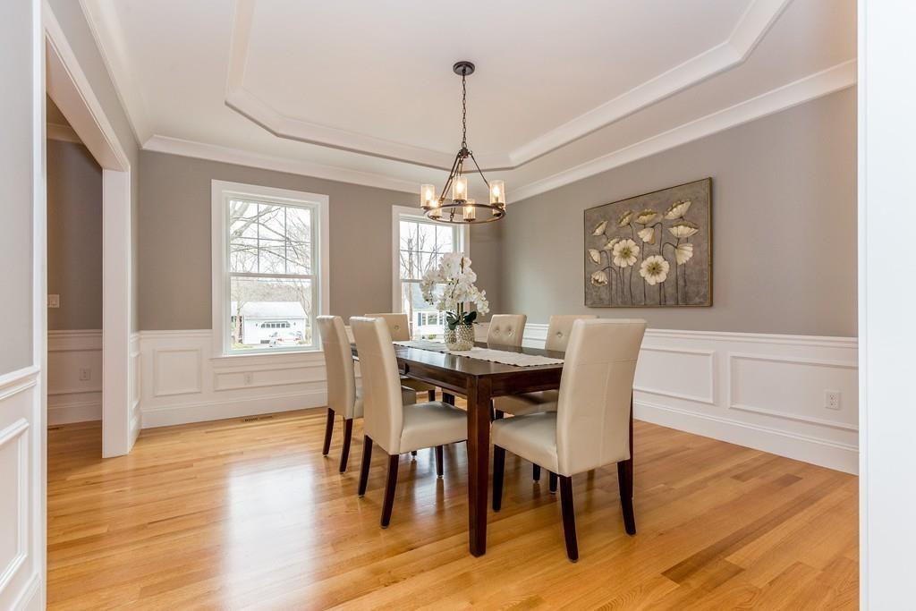 17 Putnam Road Bedford, MA 01730 - Photo 4 of 39 Gallery Image 4