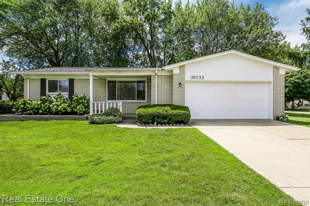 36733 West Seven Mile Road Livonia, MI 48152 - Photo 1 of 28