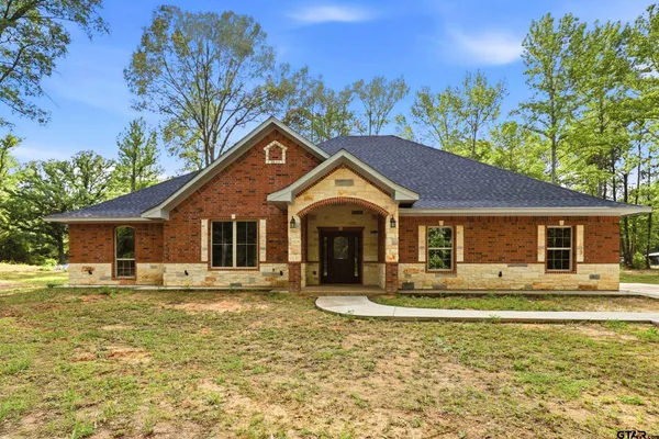 $475,000 | 437 County Road 1660, Mount Pleasant, TX 75455