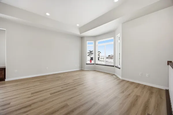 $499,900 | 7494 Eagle Point Drive South, Fargo, ND 58104