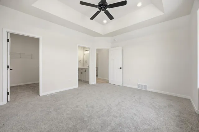 $499,900 | 7494 Eagle Point Drive South, Fargo, ND 58104