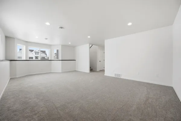 $499,900 | 7494 Eagle Point Drive South, Fargo, ND 58104