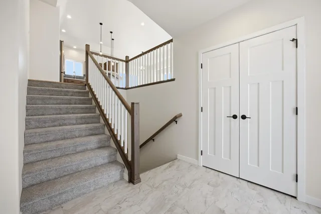 $499,900 | 7494 Eagle Point Drive South, Fargo, ND 58104