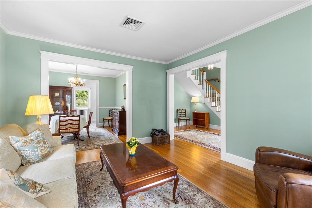 17 Ripley Road Belmont, MA 02478 - Photo 8 of 30 Gallery Image 8