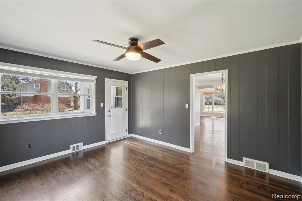 18122 Riverside Drive Beverly Hills, MI 48025 - Photo 16 of 41