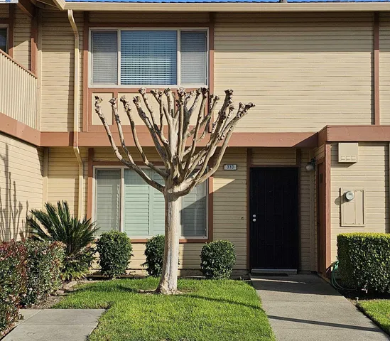 $496,000 | 33 Paseo Grande, Unit D, Hayward, CA 94541