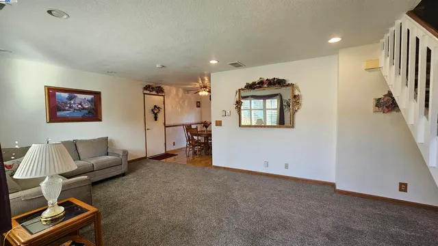 $496,000 | 33 Paseo Grande, Unit D, Hayward, CA 94541