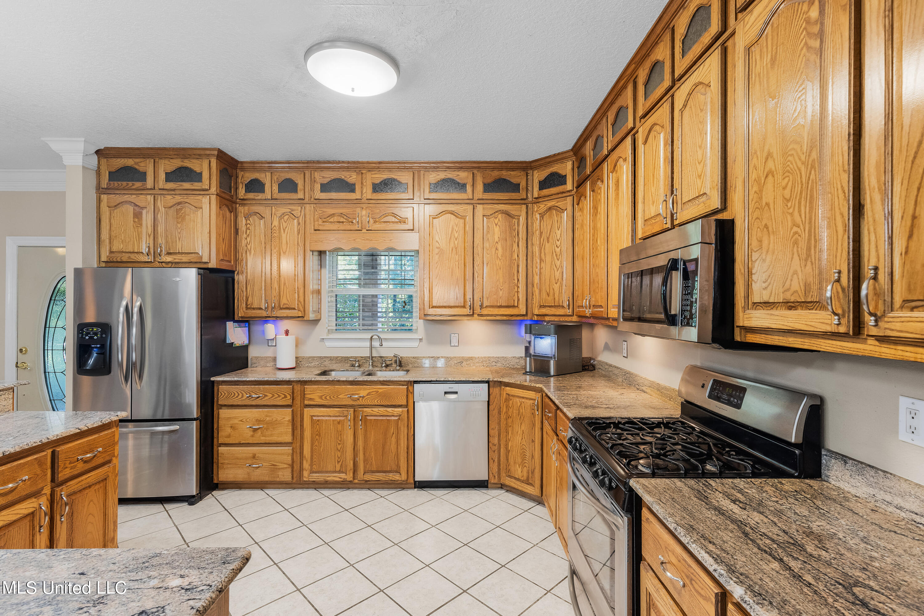 7013 Letort Lane Biloxi, MS 39532 - Photo 13 of 44 7013Letortelane-20