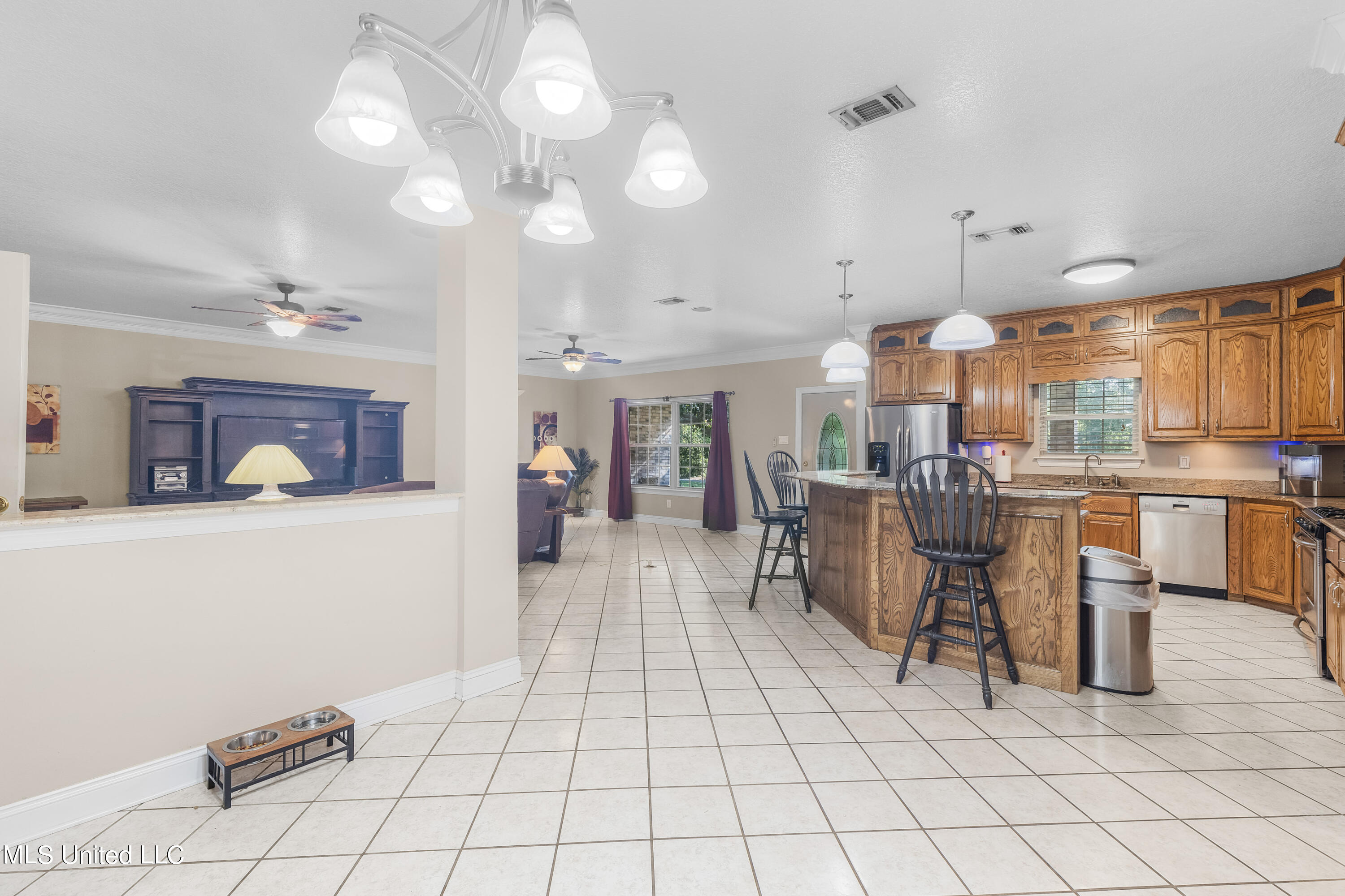 7013 Letort Lane Biloxi, MS 39532 - Photo 17 of 44 7013Letortelane-24