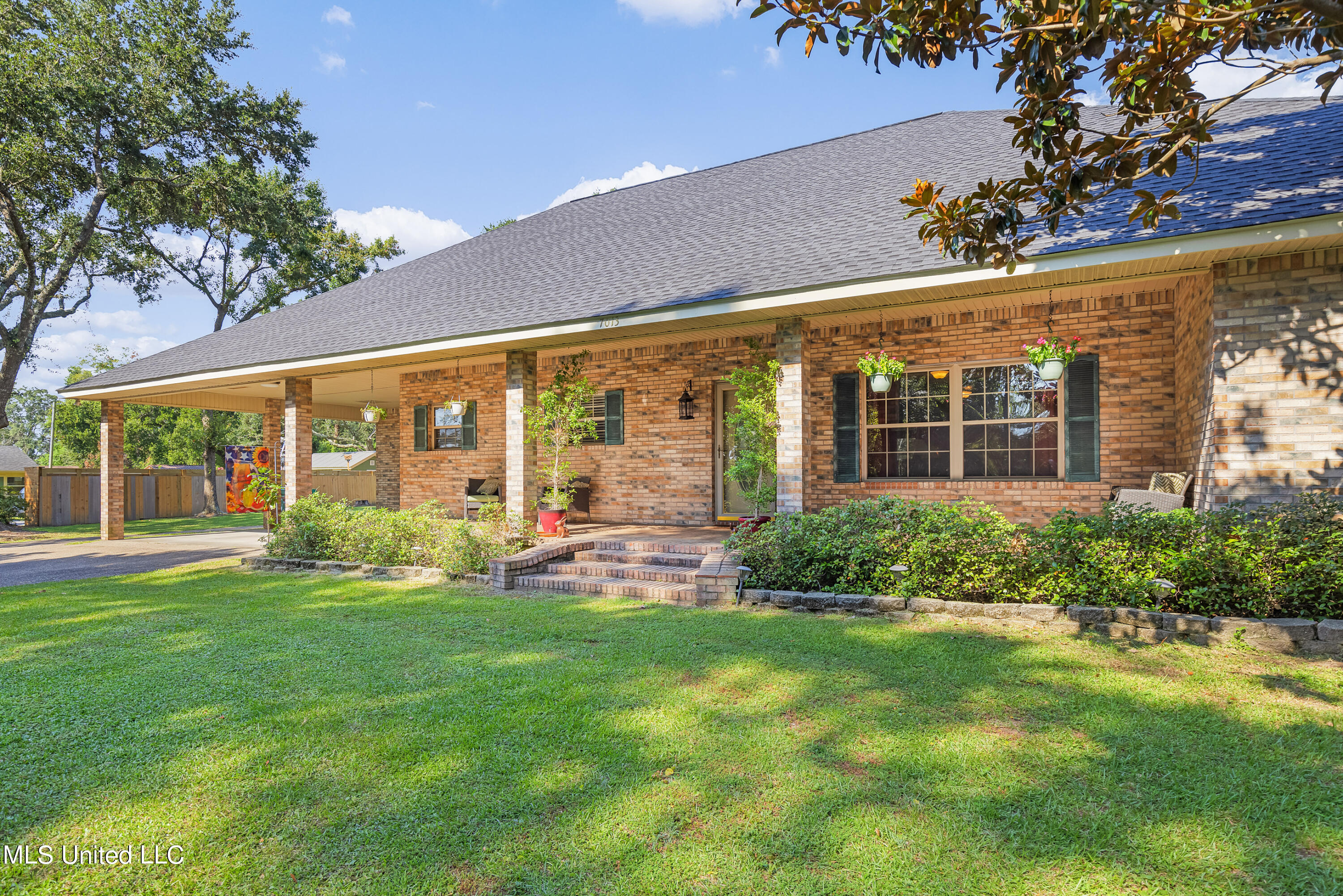 7013 Letort Lane Biloxi, MS 39532 - Photo 2 of 44 7013Letortelane-9