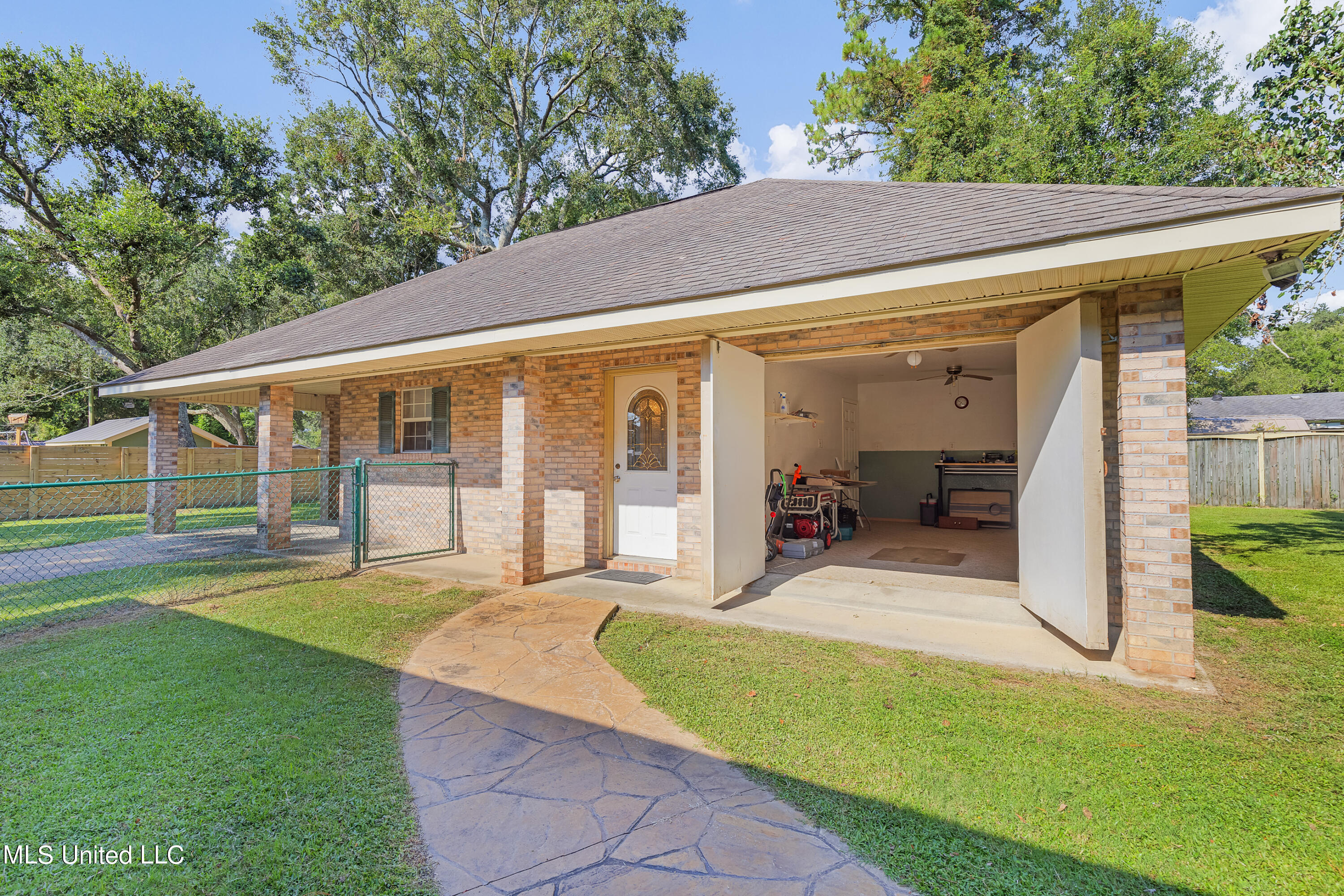 7013 Letort Lane Biloxi, MS 39532 - Photo 32 of 44 7013Letortelane-39