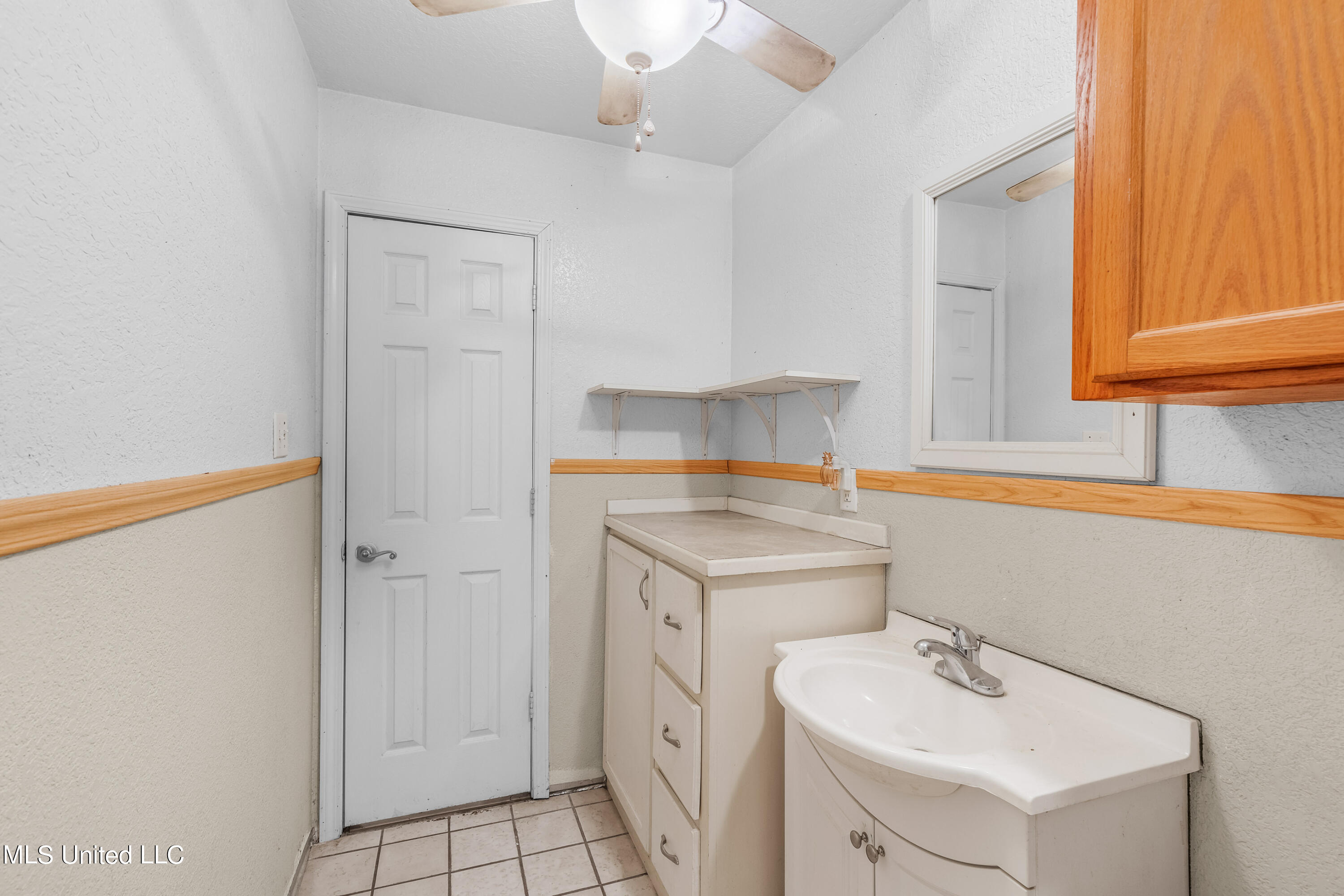 7013 Letort Lane Biloxi, MS 39532 - Photo 38 of 44 7013Letortelane-45