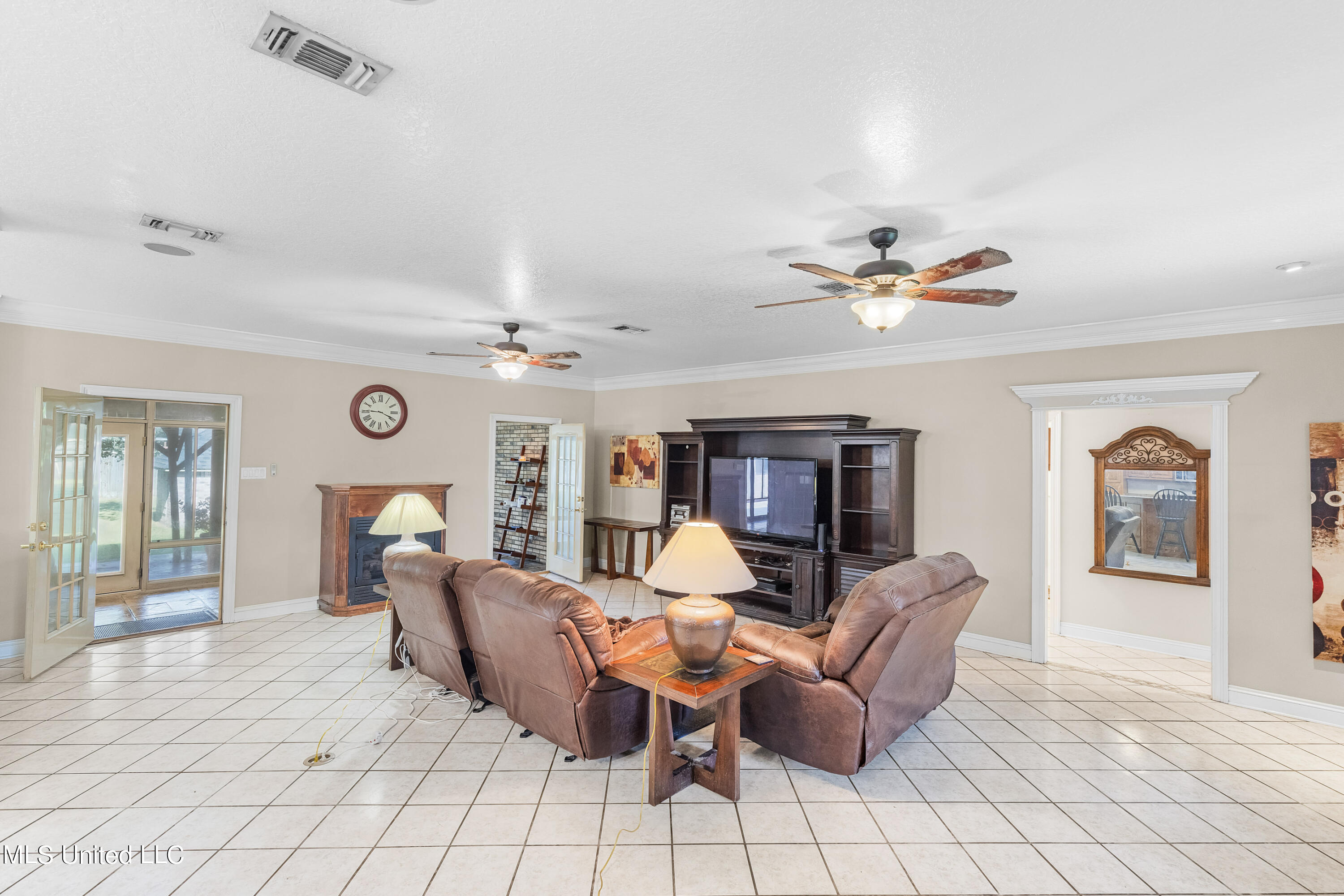 7013 Letort Lane Biloxi, MS 39532 - Photo 10 of 44 7013Letortelane-16