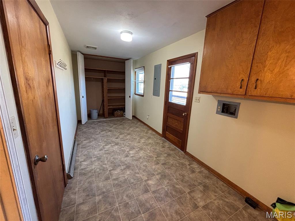 710 North Maple Street Vandalia, MO 63382 - Photo 9 of 18