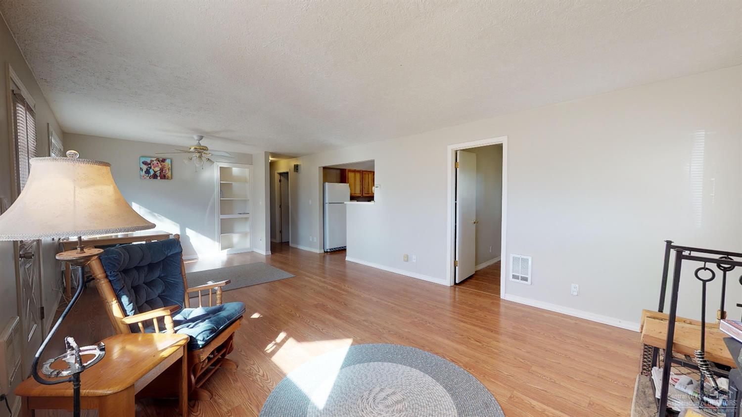 18665 Couch Market Road Bend, OR 97703 - Photo 8 of 23 Gallery Image 8
