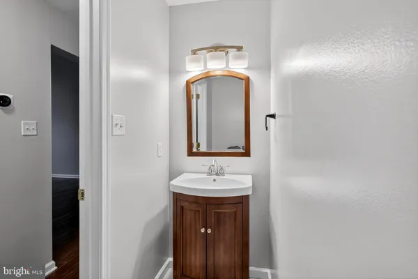 $2,300 | 613 Candlestick Lane, Newark, DE 19702