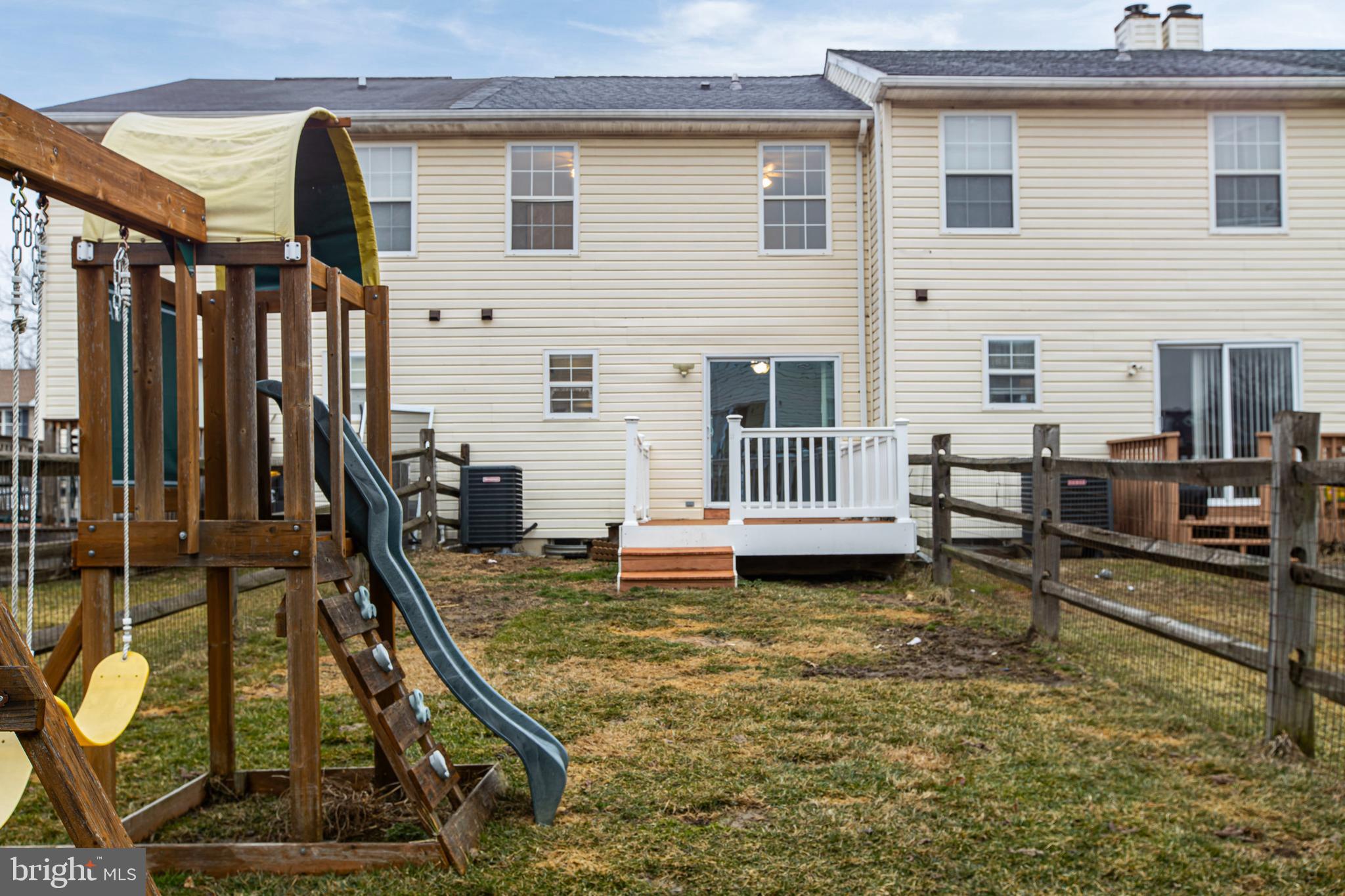 613 Candlestick Lane Newark, DE 19702 - Photo 30 of 33 a house view with a backyard space