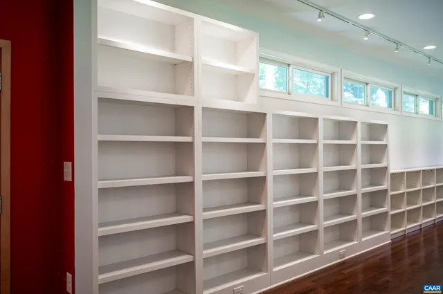 $649,000 | 350 Creekside Lane, Faber, VA 22938