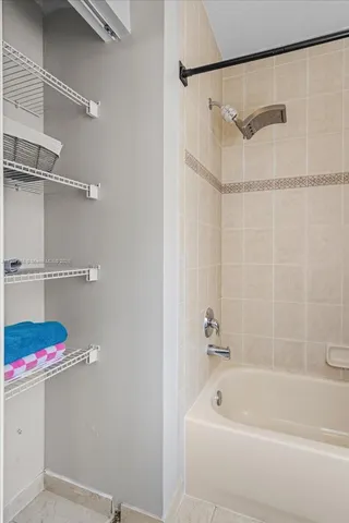 $529,900 | 14027 Southwest 274th Terrace, Homestead, FL 33032