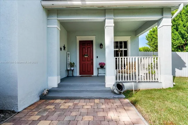 $529,900 | 14027 Southwest 274th Terrace, Homestead, FL 33032