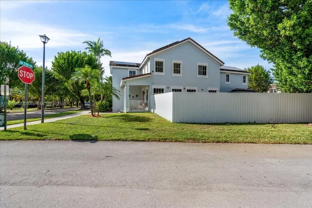 $529,900 | 14027 Southwest 274th Terrace, Homestead, FL 33032