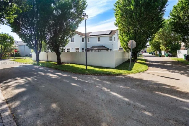 $529,900 | 14027 Southwest 274th Terrace, Homestead, FL 33032