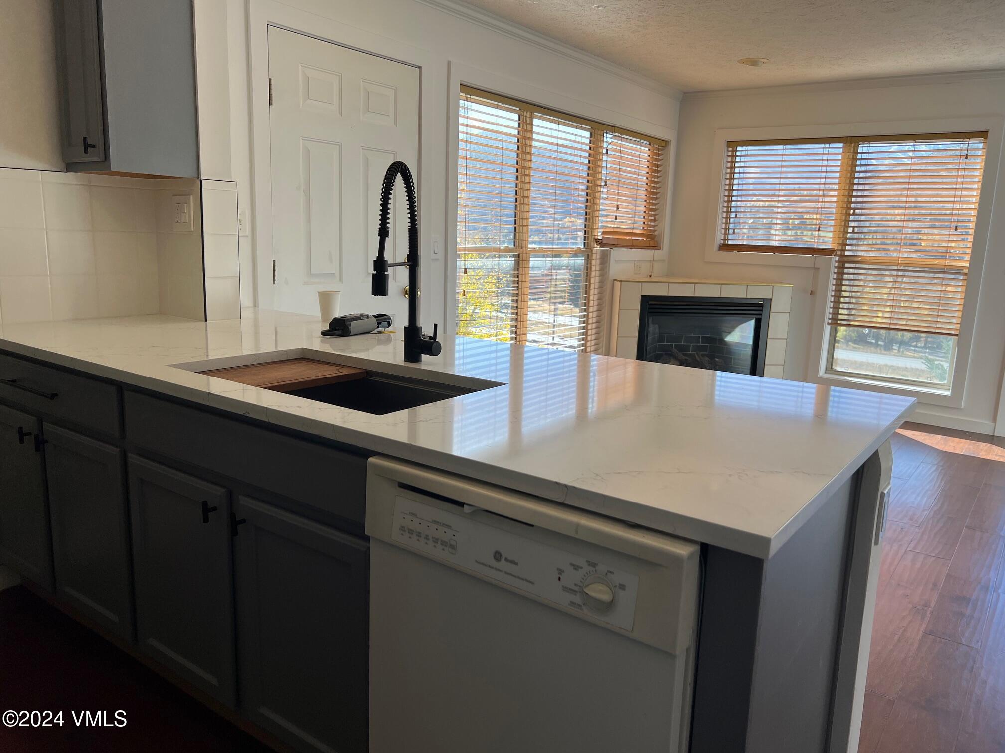 690 Nottingham Road, Unit 202 Avon, CO 81620 - Photo 2 of 11 IMG_0181