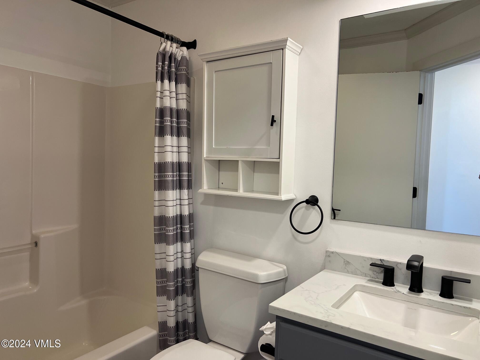 690 Nottingham Road, Unit 202 Avon, CO 81620 - Photo 10 of 11 IMG_0172