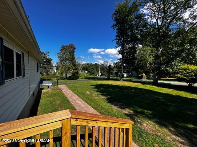 203 Center Road Stroudsburg, PA 18360 - Photo 5 of 92 20230830184552226489000000-o