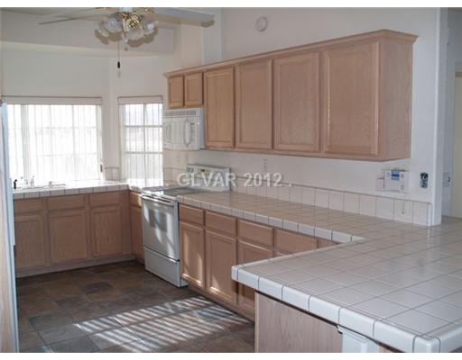 2121 South Blagg Road Pahrump, NV 89048 - Photo 6 of 11 Kitchen.