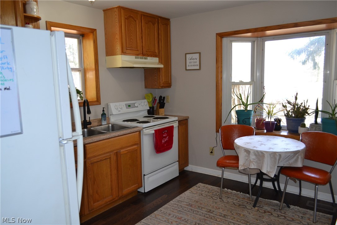 5430 Phillips Rice Road Cortland, OH 44410 - Photo 2 of 16 Gallery Image 2