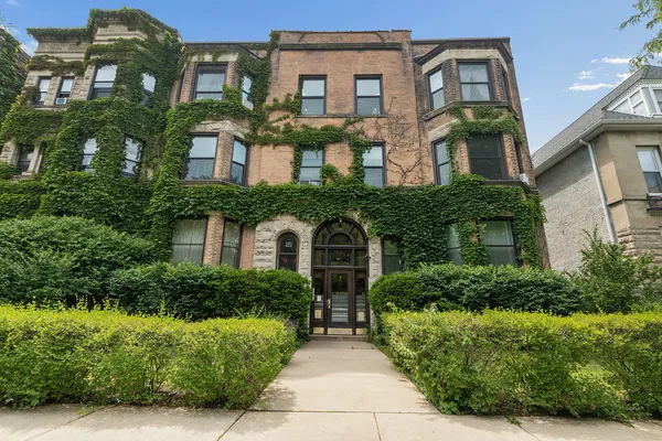 $925,000 | 5738-40 South Kenwood Avenue, Unit 3, Chicago, IL 60637