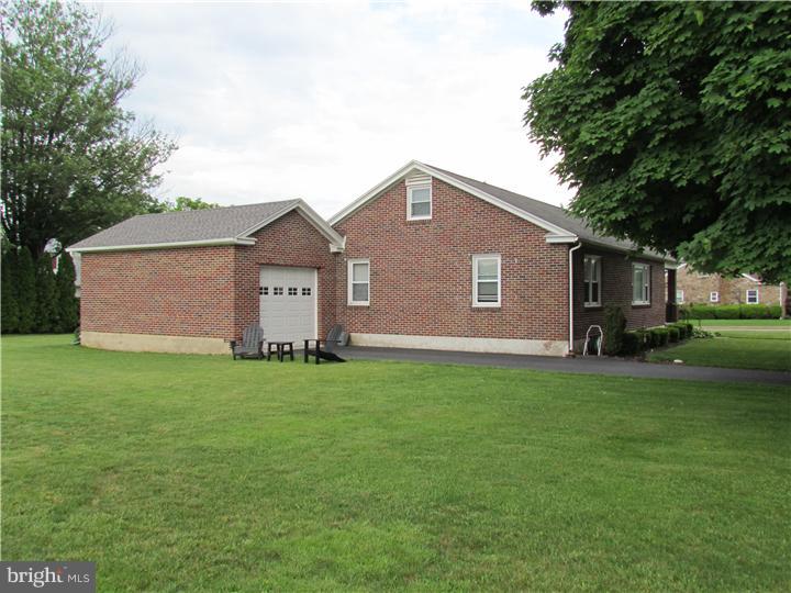53 Rose Virginia Road Oley, PA 19547 - Photo 10 of 11 Garage