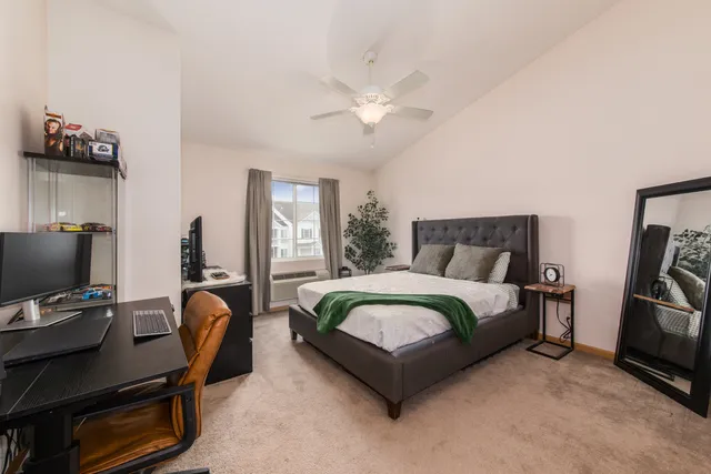 $190,000 | 124 Bertram Drive, Unit L, Yorkville, IL 60560