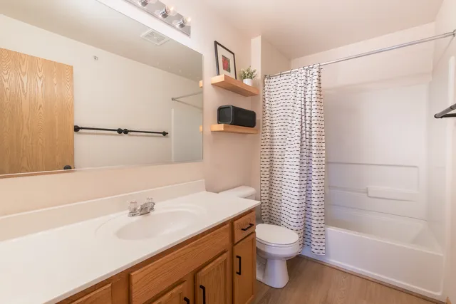 $190,000 | 124 Bertram Drive, Unit L, Yorkville, IL 60560